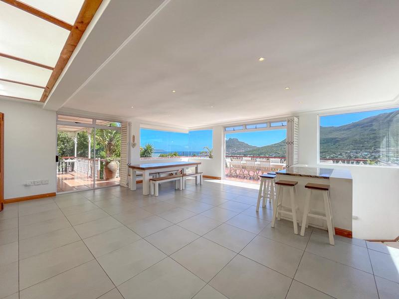 To Let 4 Bedroom Property for Rent in Hout Bay Western Cape